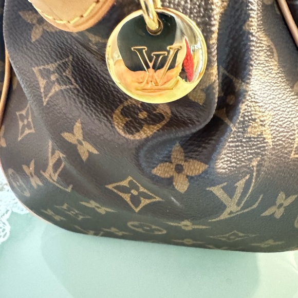 Louis Vuitton Monogram Canvas Tivoli GM Satchel - Picture 8 of 16